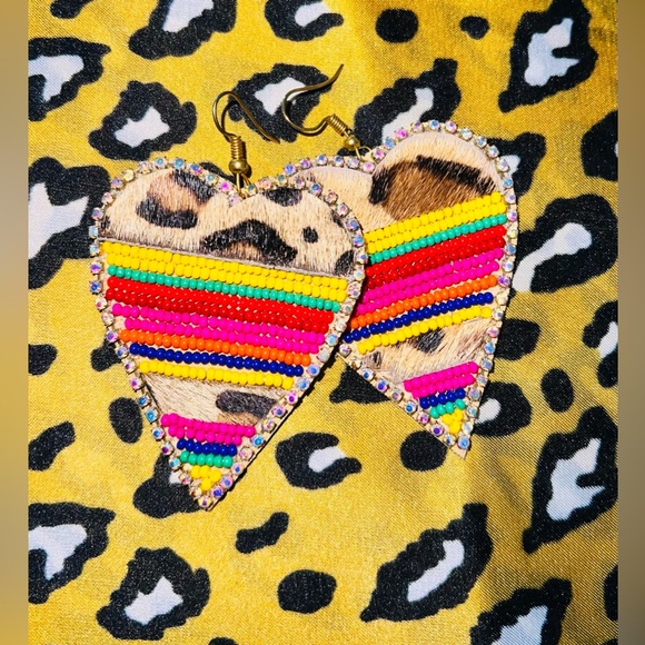 Multicolor Pattern Earrings - Picture 2 of 3